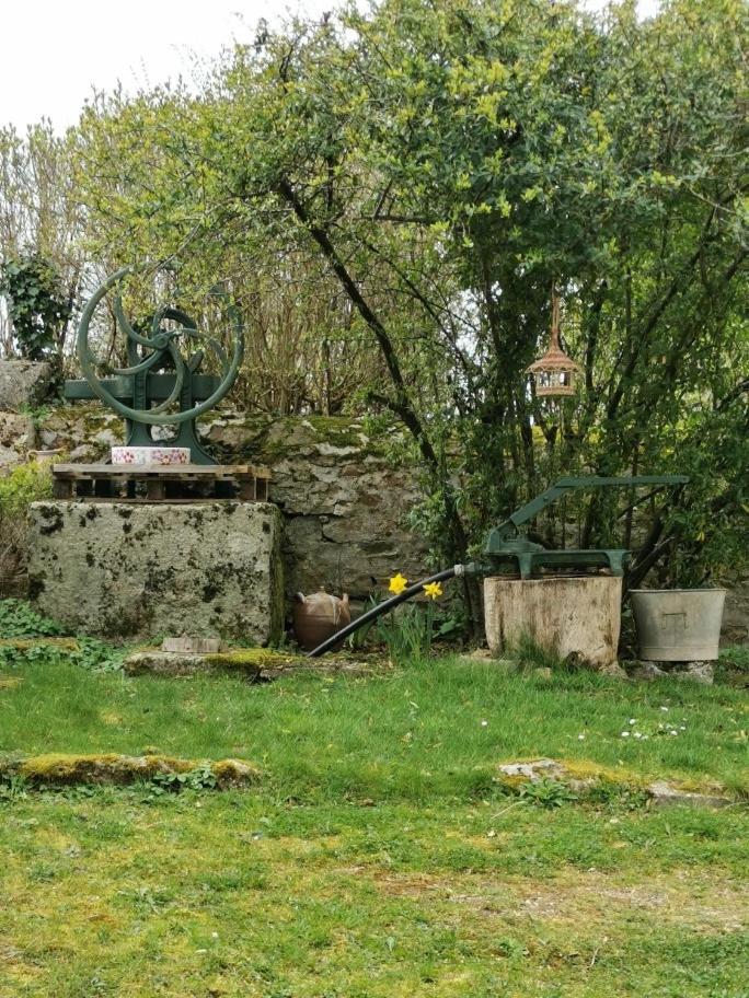Chez Norbert Villa Quarré-les-Tombes Exteriör bild